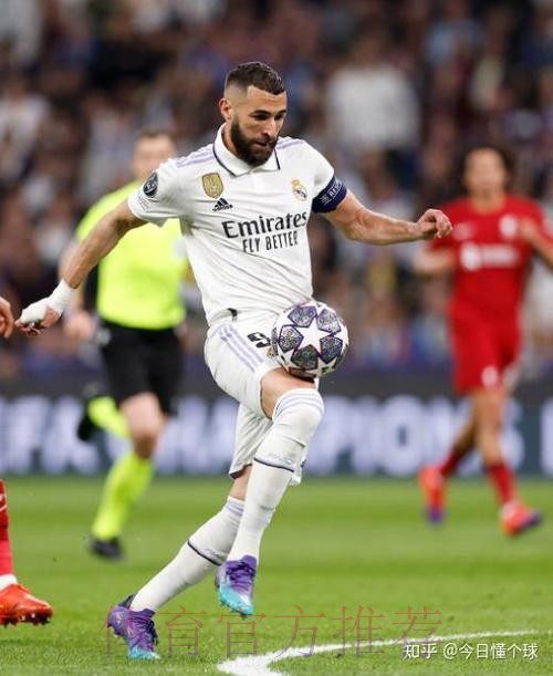 欧冠-皇马1-0利物浦总分6-2进8强 本泽马进球+伤退