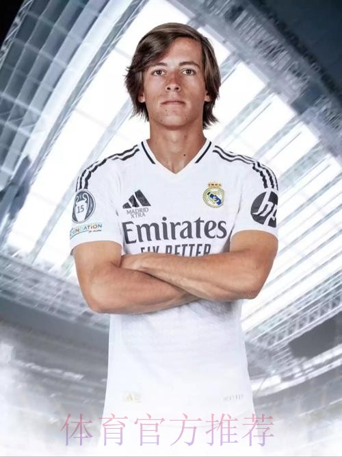 马卡:皇马满意今夏转会操作 相信可以冲击冠军 马卡:皇马满意今夏转会操作 相信可以冲击冠军